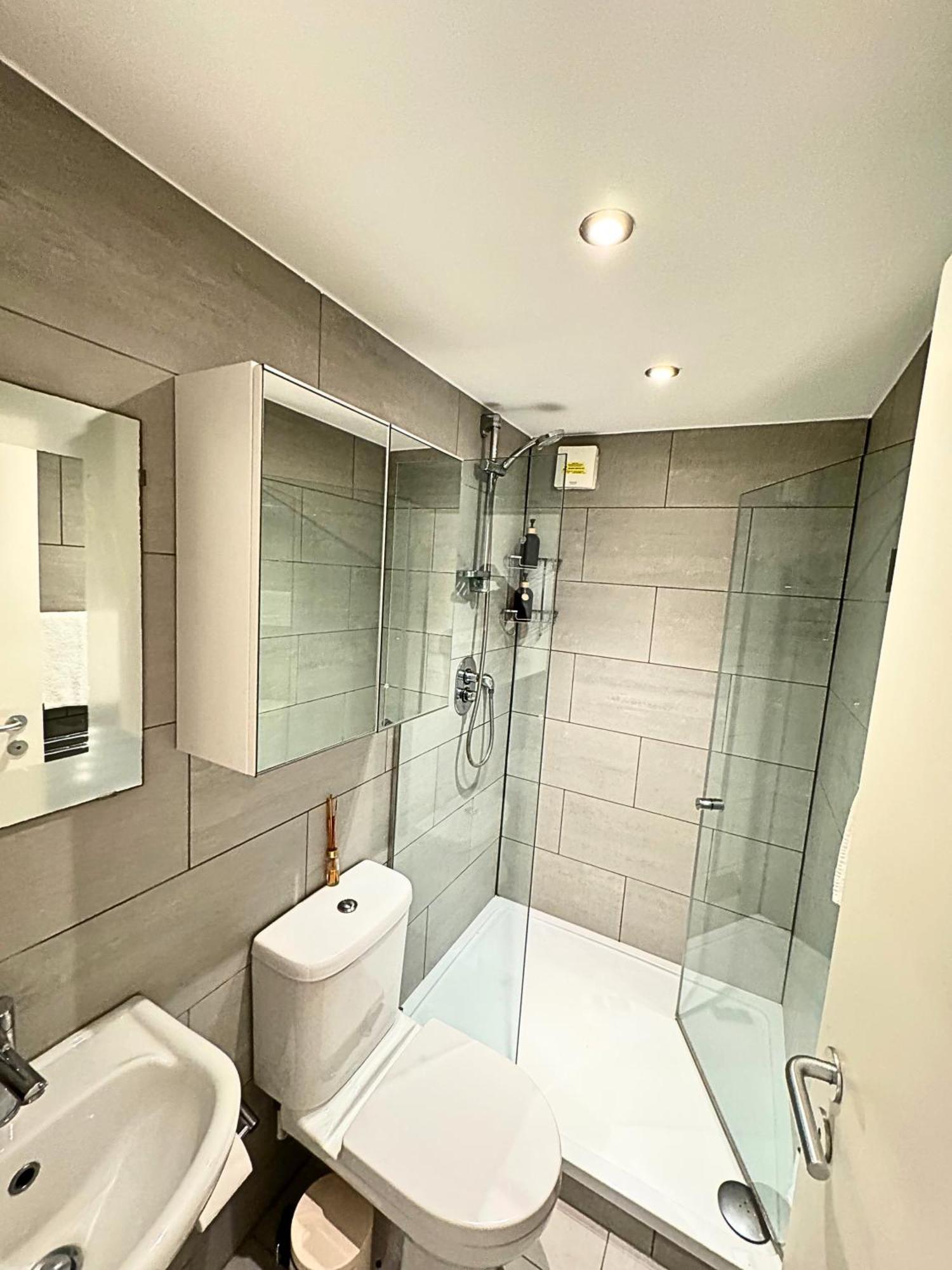 The Heart Of Kensington Mews - 3 Bedrooms House-Private Entrance-Hyde Park Walk Away-Green Park 9 Minutes Underground- The Best Of London With Glamour Of Kensington Exterior foto